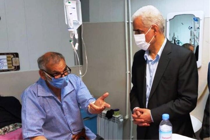 شاعر پیاده‌رو؛ مردی که شعر را با مردم زندگی کرد