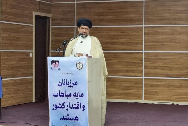 امامجمعه گناوه: مرزبانان مایه عزت و امنیت ایران اسلامی هستند امامجمعه گناوه: مرزبانان مایه عزت و امنیت ایران اسلامی هستند