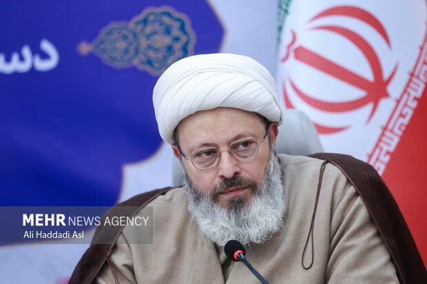 نشست هم‌اندیشی «زندگی با آیه‌ها»