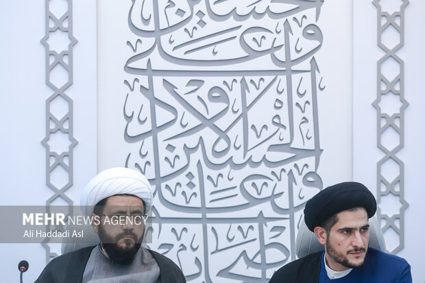 نشست هم‌اندیشی «زندگی با آیه‌ها»