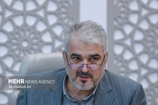 نشست هم‌اندیشی «زندگی با آیه‌ها»
