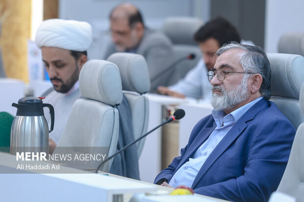 نشست هم‌اندیشی «زندگی با آیه‌ها»