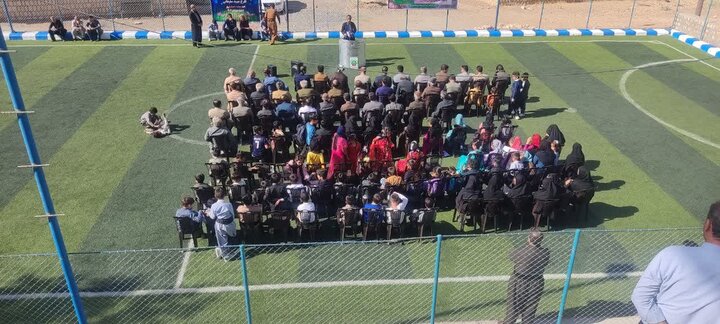 افتتاح چمن مصنوعی دبستان امام غزالی روستای دل در سروآباد