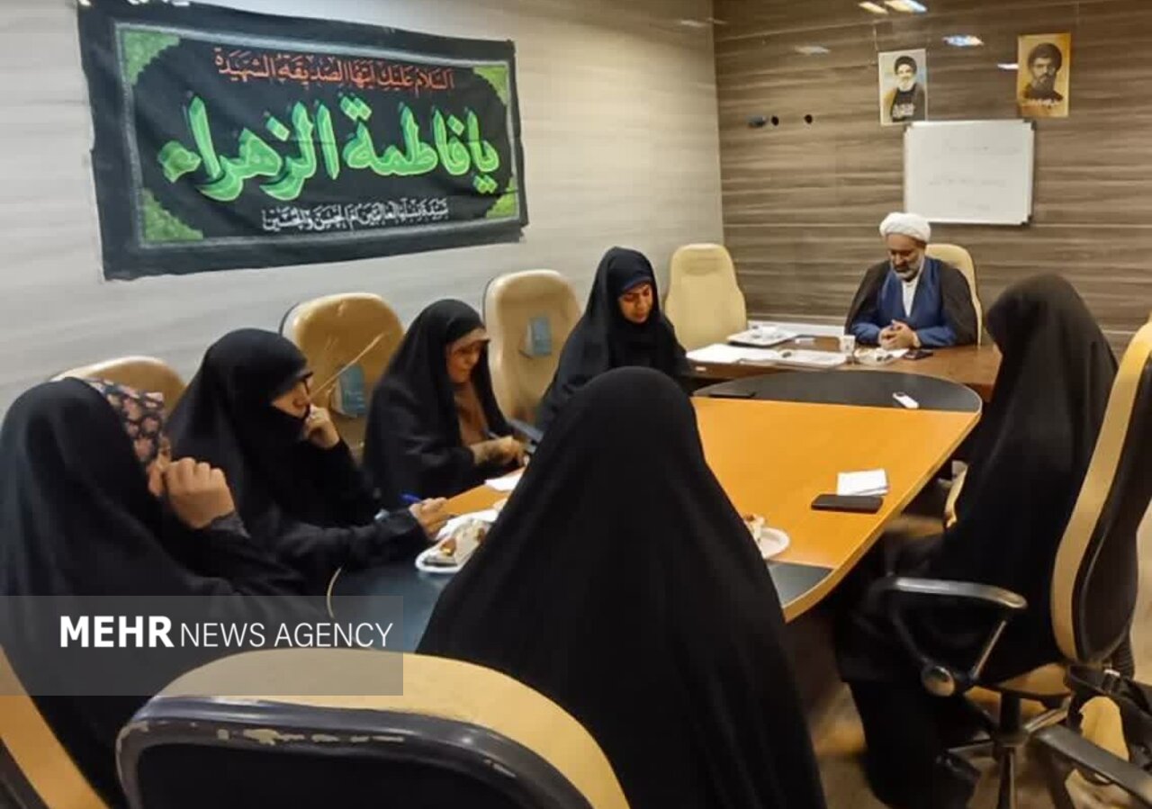 شورای راهبری بانوان در بوشهر تشکیل شد شورای راهبری بانوان در بوشهر تشکیل شد