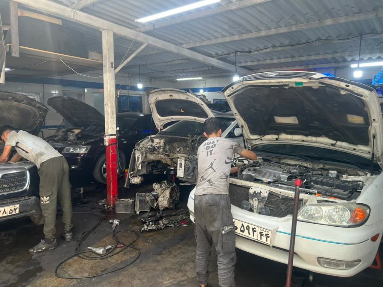 تشخیص عیب خودرو با حدس و تجربه؛تعمیرگاههای اصفهان از فناوری جاماندند