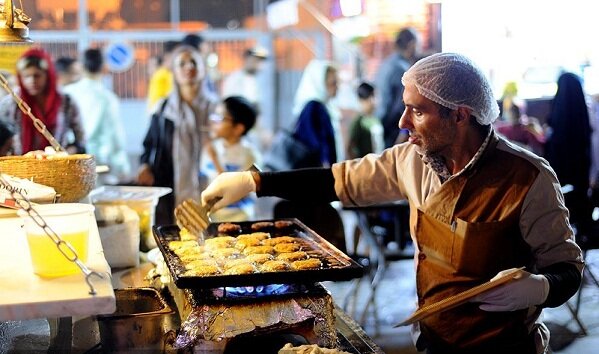 خیابانهای غذا ویترینی زنده برای جذب گردشگر به  اصفهان