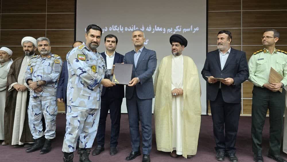 فرماندار گناوه: اتحاد رمز موفقیت کشور  است