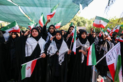 ۱۶۰ دانش آموز دختر شهرستان شادگان عازم اردوی راهیان نور شدند