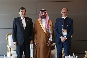 وزيرا الرياضة الإيراني والسعودي يؤكدان على "وحدة العالم الإسلامي" في الميدان الرياضي