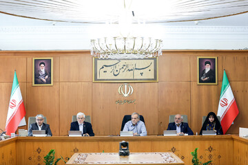 پزشکیان: تلاش دولت ارائه بودجه بدون کسری به مجلس است