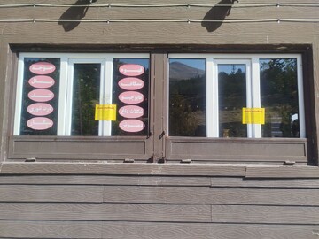 پلمب دکه‌های میدان گاز سنندج به دلیل فقدان زیرساخت‌های بهداشتی