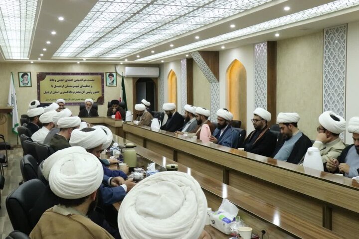 کثیرلو:وقت اداری در اردبیل باید صرف رسیدگی به امور مردم شود کثیرلو:وقت اداری در اردبیل باید صرف رسیدگی به امور مردم شود