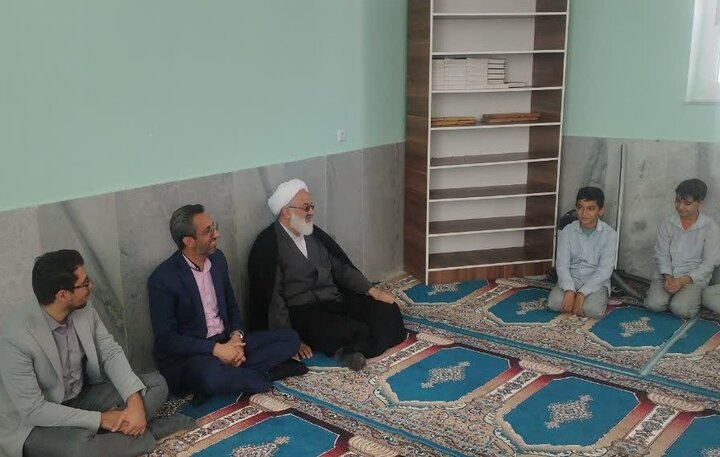 ضرورت ترویج فرهنگ اقامه نماز جماعت در مدارس گرمسار؛ تبیین اثرگذار است ضرورت ترویج فرهنگ اقامه نماز جماعت در مدارس گرمسار؛ تبیین اثرگذار است