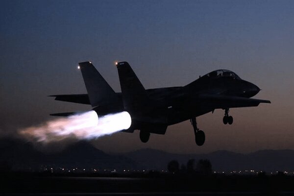 قائد القوات الجوية يروي دور الطيارين في الدفاع المقدس خلال العدوان الصهيوني على البلاد