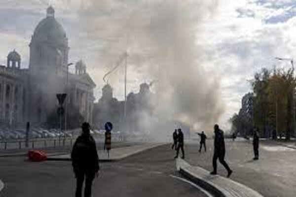 Shots fired outside Serbian parliament, one man detained
