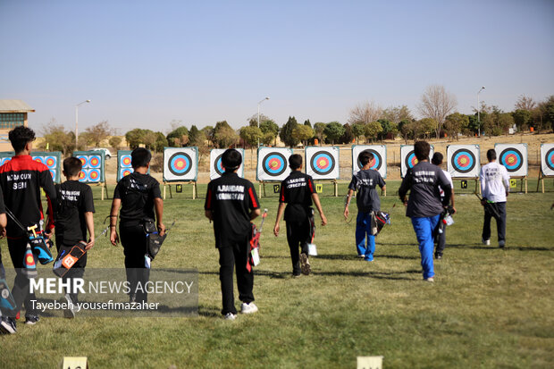 مسابقات تیراندازی با کمان کشور در همدان