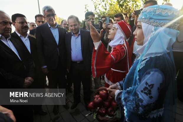 جشنواره سیب مراغه