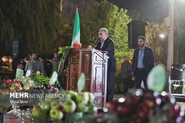 جشنواره سیب مراغه