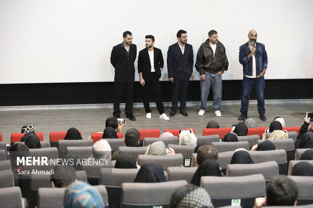 اکران مردمی فیلم «مجنون» در سینما مهر کوهسنگی مشهد