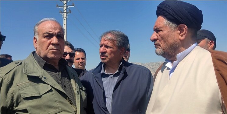 کلنگ زنی های بی ثمر تقاطع دهدشت-سوق؛طرحی که در مراسم آغاز متوقف شد