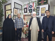 دیدار نماینده ولی‌فقیه در کردستان با خانواده شهید غلامرضا بامدی