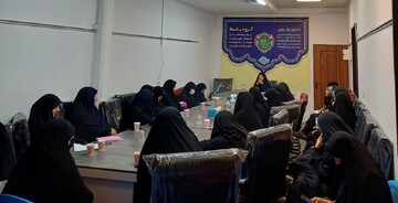 پنجمین کرسی مناظره مهدویت در همدان برگزار شد