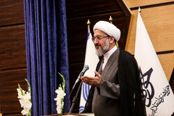 مرحوم کاسبی هنر را ابزار تبیین گفتمان انقلاب و تحول روح انسان قرار داد