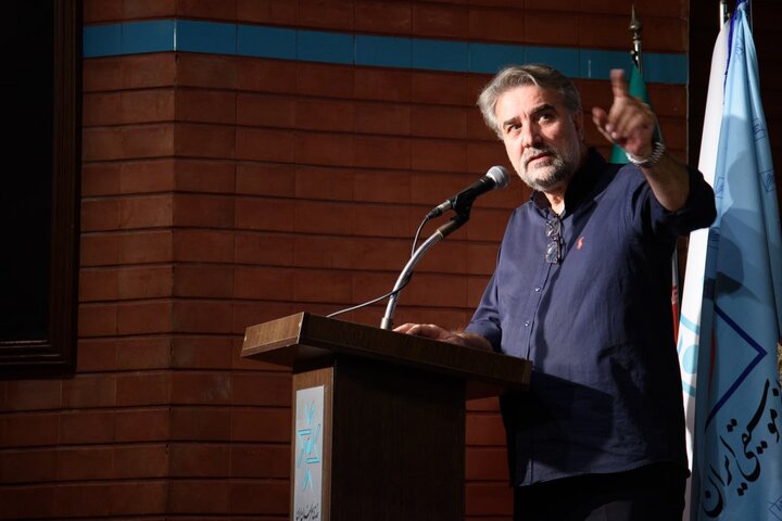 قطار کانون موسیقی نواحی ایران راه افتاد؛ انتقاد مدیرعامل از خالیبندها