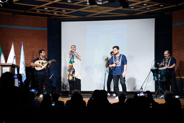 قطار کانون موسیقی نواحی ایران راه افتاد؛ انتقاد مدیرعامل از خالیبندها