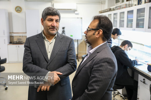 دیدار معاون اول با مدال آوران المپیادی