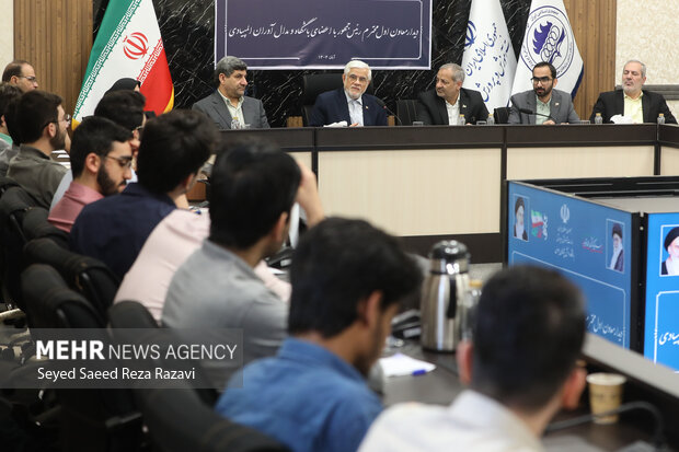 دیدار معاون اول با مدال آوران المپیادی