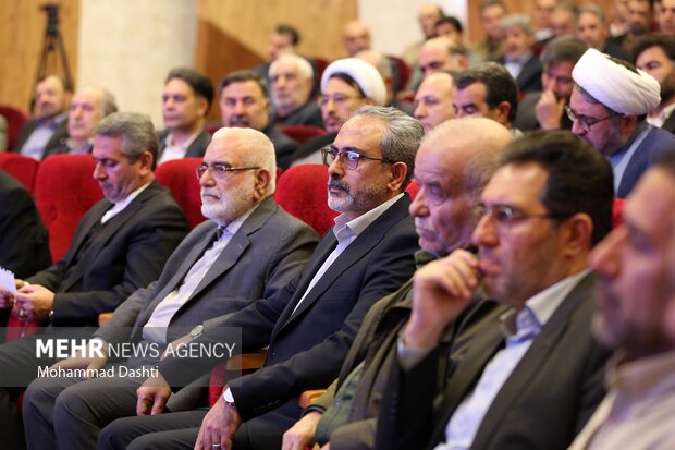 آیین بهره برداری از ۴۵۰ مسکن مددجویی در اردبیل