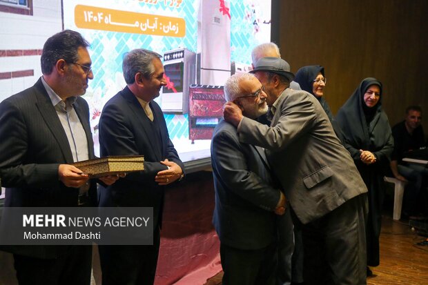 آیین بهره برداری از ۴۵۰ مسکن مددجویی در اردبیل