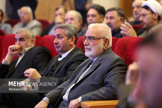 آیین بهره برداری از ۴۵۰ مسکن مددجویی در اردبیل