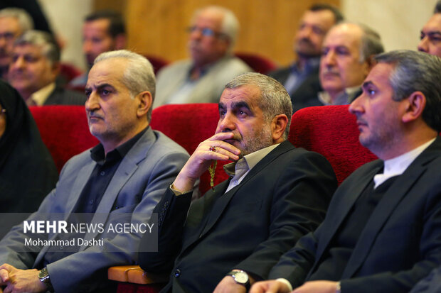 آیین بهره برداری از ۴۵۰ مسکن مددجویی در اردبیل
