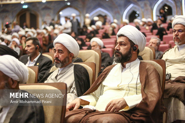 کنگره ملی میرزای نائینی در قم