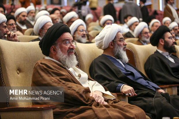 کنگره ملی میرزای نائینی در قم