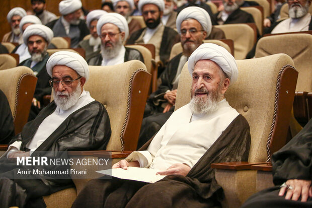 کنگره ملی میرزای نائینی در قم