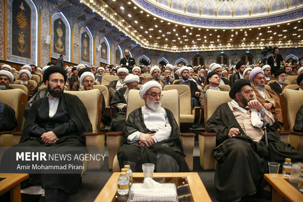 کنگره ملی میرزای نائینی در قم