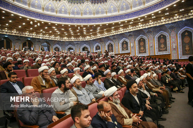 کنگره ملی میرزای نائینی در قم