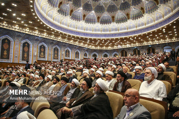 کنگره ملی میرزای نائینی در قم