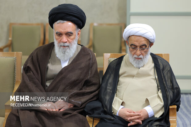 دیدار دستاندرکاران کنگره بینالمللی میرزای نائینی با رهبر معظم انقلاب 5