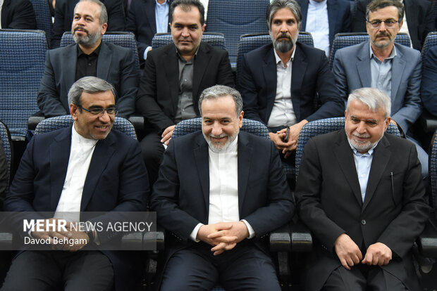 آیین اختتامیه دومین نشست منطقه ای دیپلماسی استانی در مشهد 6