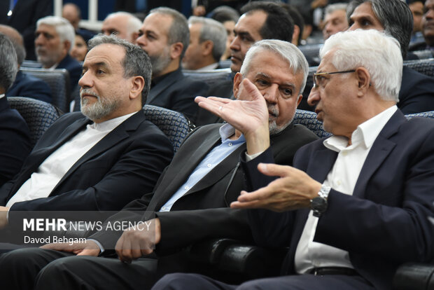 آیین اختتامیه دومین نشست منطقه ای دیپلماسی استانی در مشهد 8