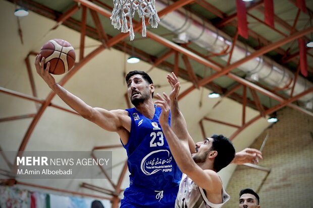 لیگ برتر بسکتبال - رعد پدافند اصفهان و استقلال تهران 6