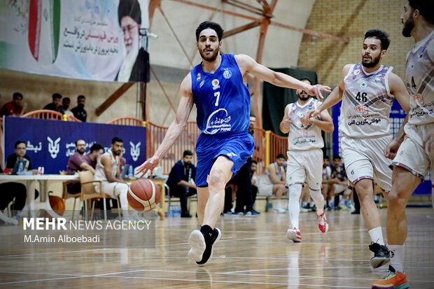 لیگ برتر بسکتبال - رعد پدافند اصفهان و استقلال تهران 7