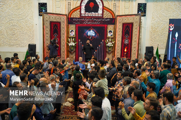 مراسم گرامیداشت شهدای حادثه تروریستی حرم شاهچراغ(ع)