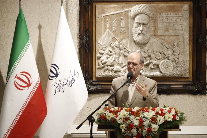 احمدی: هنر نمایش، پلی به گذشته پرافتخار است احمدی: هنر نمایش، پلی به گذشته پرافتخار است