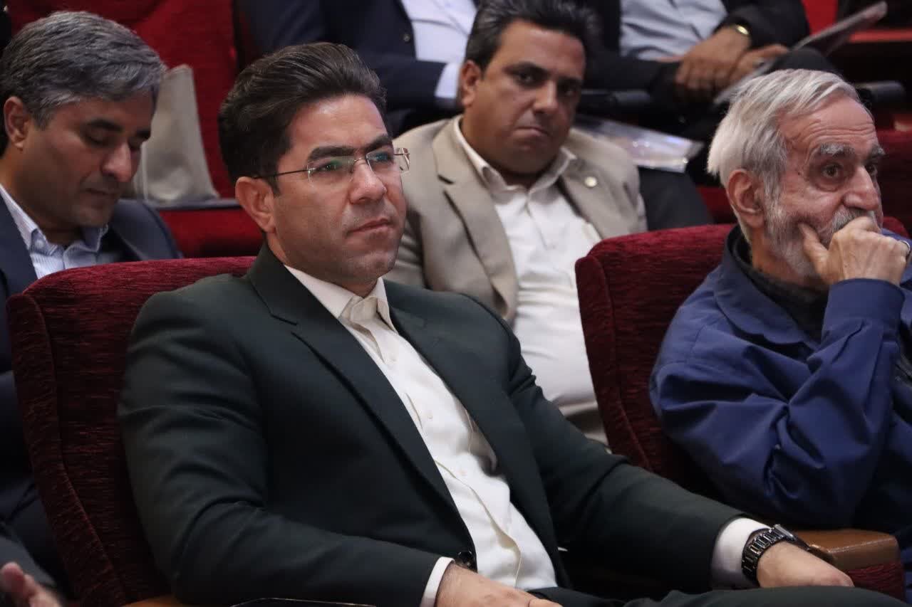 خانه گیر: رفسنجان الگوی موفق حکمرانی محلهمحور و درآمد پایدار شهری است خانه گیر: رفسنجان الگوی موفق حکمرانی محلهمحور و درآمد پایدار شهری است