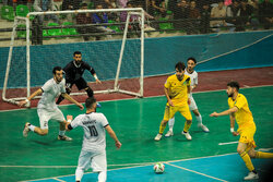 تیم فوتسال آرمان زنجان مقابل پاریزه‌ کردستان  به برتری رسید